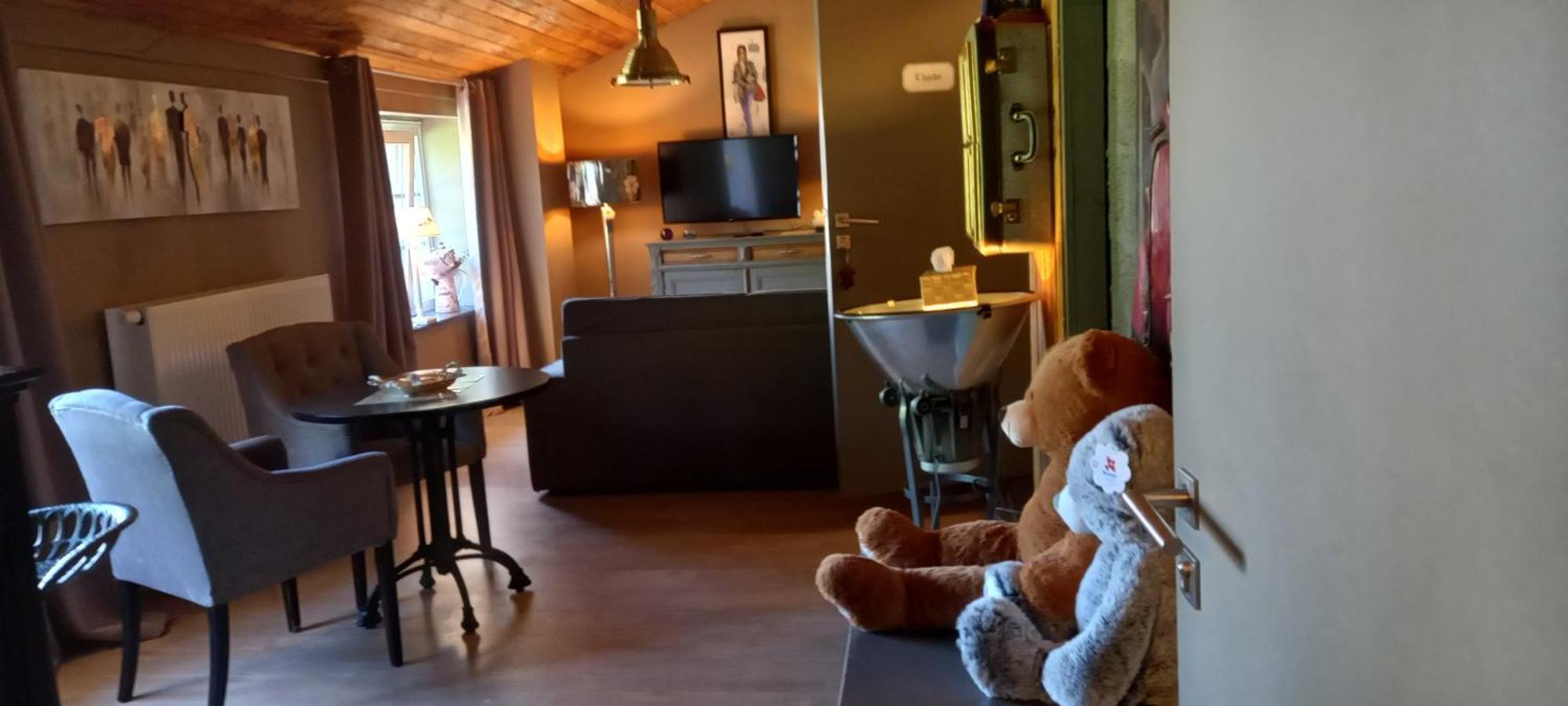 Le Relais De Chassepierre Hotel ภายนอก รูปภาพ