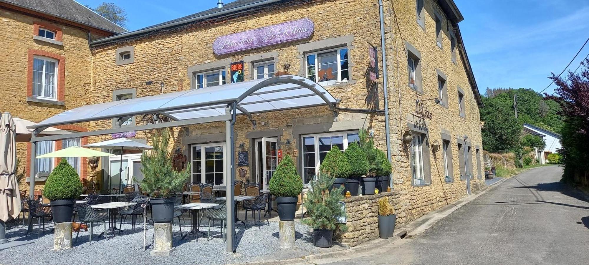 Le Relais De Chassepierre Hotel ภายนอก รูปภาพ