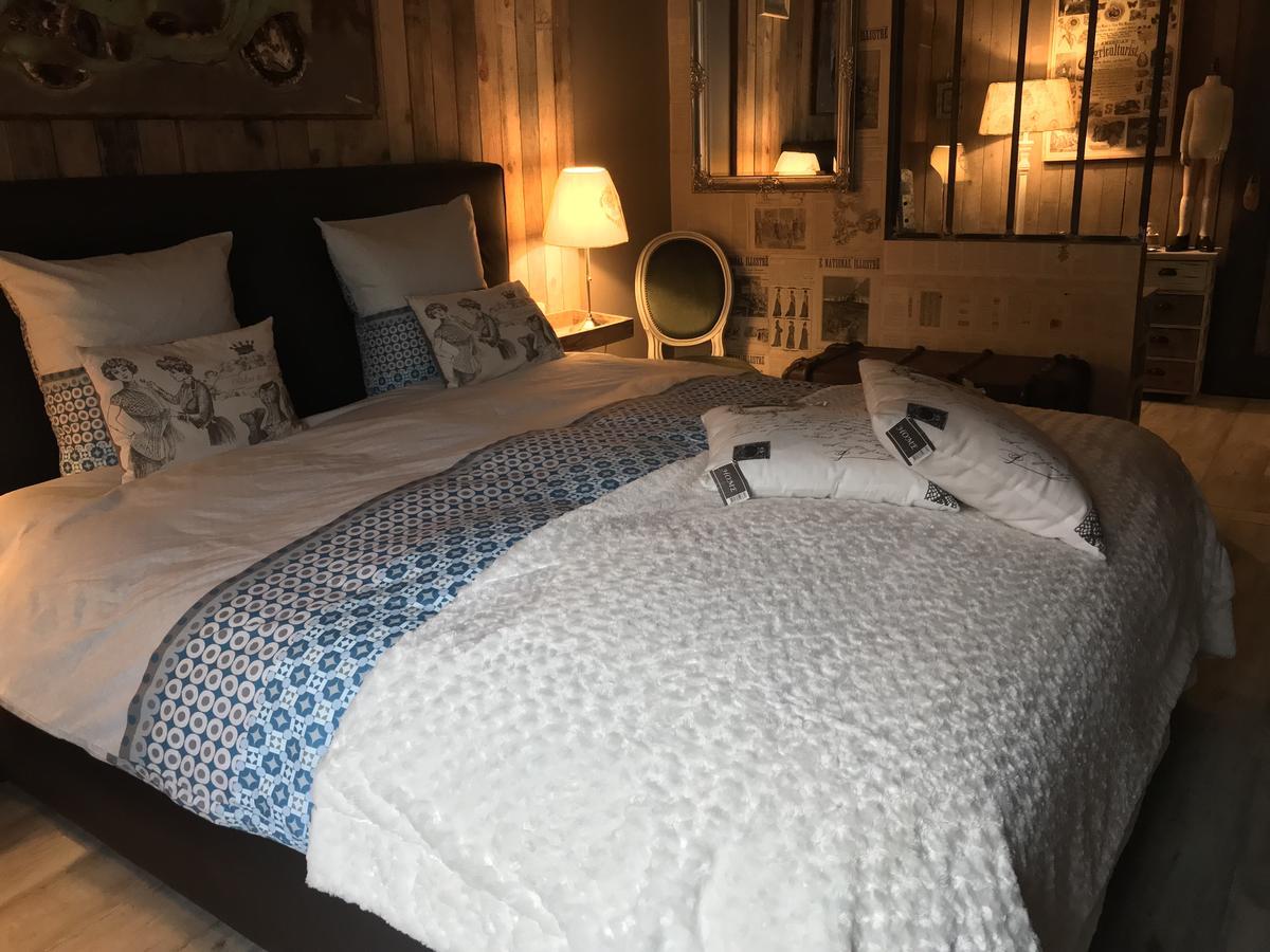 Le Relais De Chassepierre Hotel ภายนอก รูปภาพ
