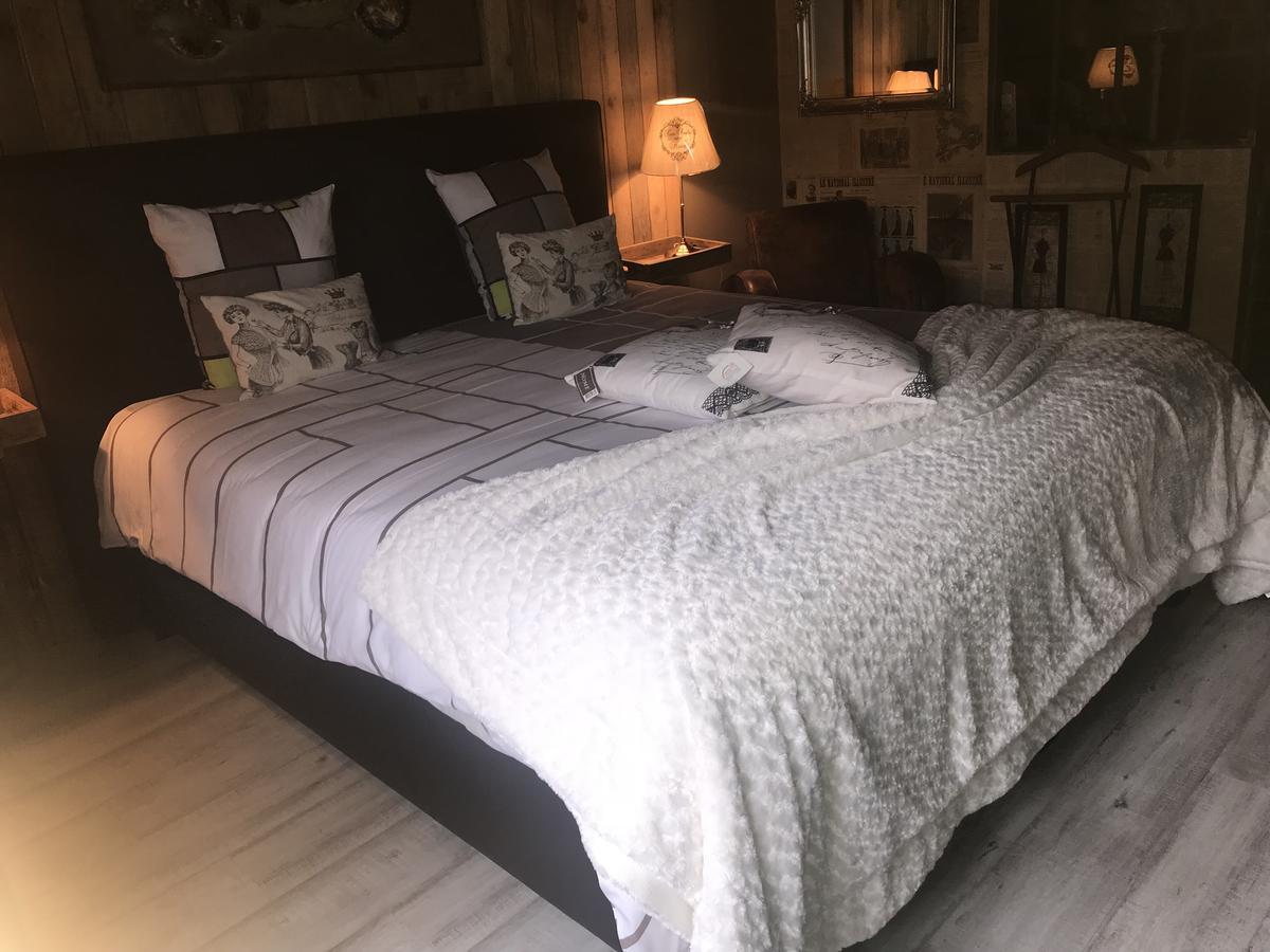 Le Relais De Chassepierre Hotel ภายนอก รูปภาพ